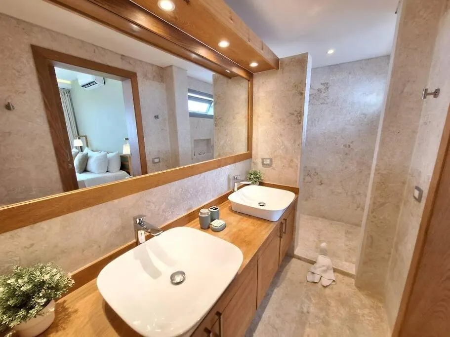Luxury Apartment For 4 In Center لاس تاريناس