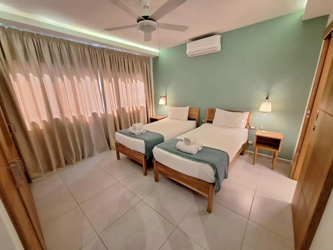 Luxury Apartment For 4 In Center لاس تاريناس